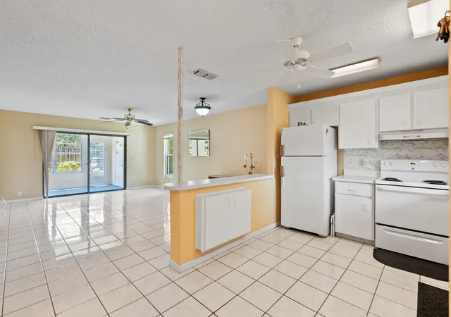 5th image of 6531 Se Federal Hwy #M112, Stuart, FL 34997 | MLS# B26021671