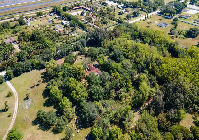 14th image of 16688 Rustic Rd, Wellington, FL 33470 | MLS# B26021678
