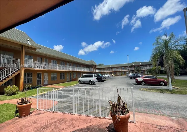 Photo 3 of Condo for sale at 271 Nw 177th St #B-104, Miami, FL 33169 | MLS# A12010016 | Listing updated on 2026-04-30