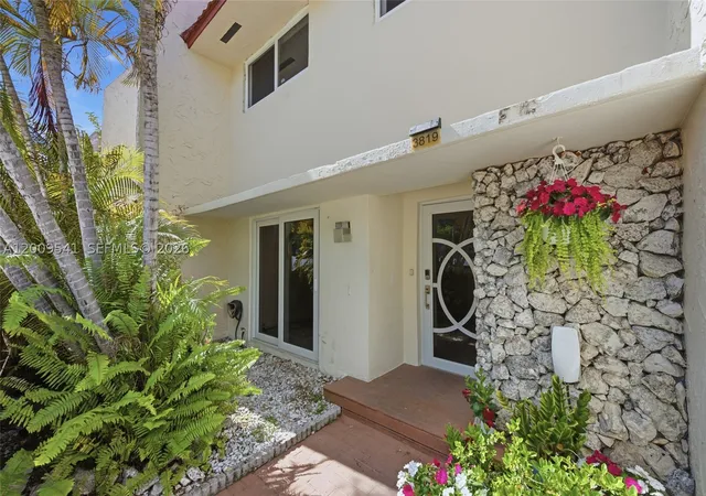 2nd image of 3819 Ne 170th St #B-1, North Miami Beach, FL 33160 | MLS# A12009541