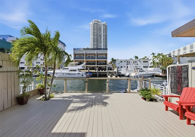 4th image of 3819 Ne 170Th St, North Miami Beach, FL 33160