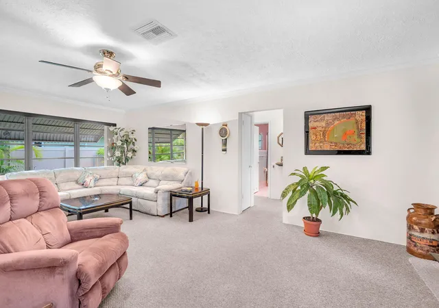 3rd image of 601 Nw 29Th St, Wilton Manors, FL 33311 | MLS# B26021835