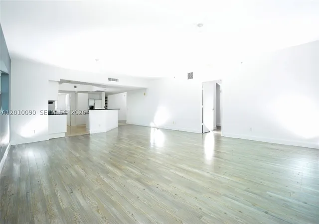 Photo 2 of Condo for sale at 14951 Royal Oaks Ln #1609, North Miami, FL 33181 | MLS# A12010090 | Listing updated on 2026-07-14