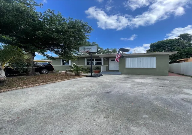 2nd image of 2144 Nw 85th St, Miami, FL 33147 | MLS# A12010155