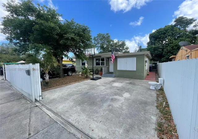 image of 2144 Nw 85th St, Miami, FL 33147 | MLS# A12010155