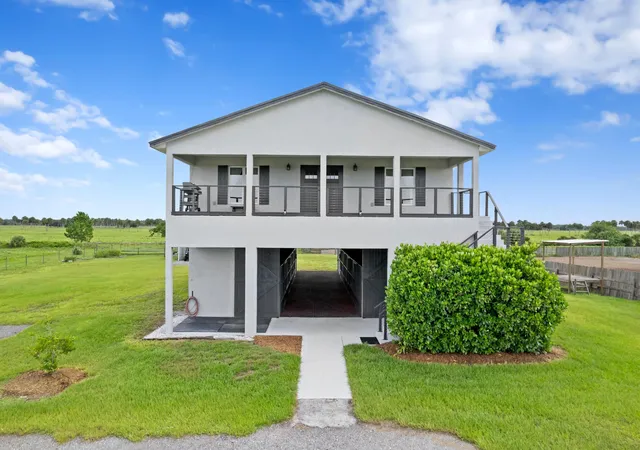 1st image of 6536 Se 26th Trl, Okeechobee, FL 34974 | MLS# B26021946