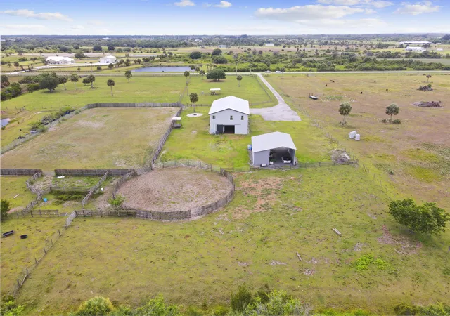31st image of 6536 Se 26th Trl, Okeechobee, FL 34974 | MLS# B26021946