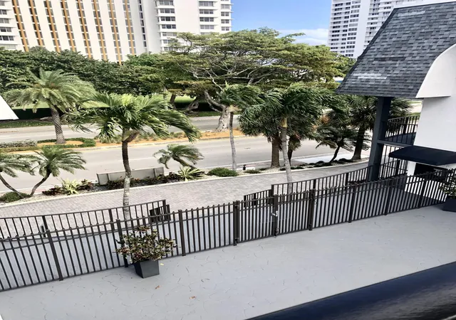 Homes for sale in Lauderdale By The Sea, FL | 4013 N Ocean Dr N #109, Lauderdale By The Sea, FL 33308 | MLS# B26021963