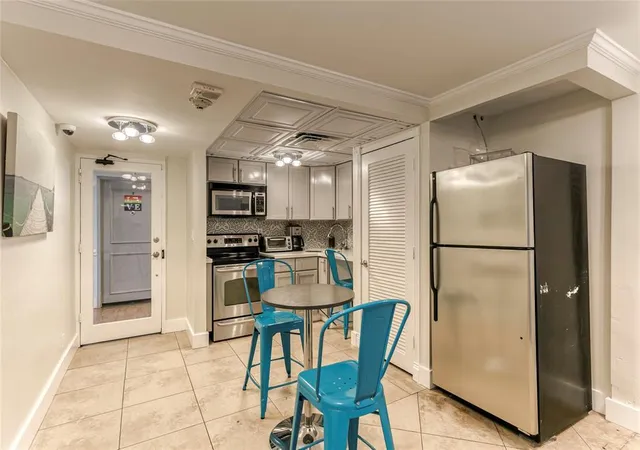 31st image of 2900 Ne 30th St #B-2, Fort Lauderdale, FL 33306 | MLS# B26022070