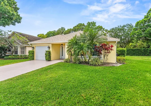 2nd image of 226 Moccasin Trl W, Jupiter, FL 33458 | MLS# B26022093