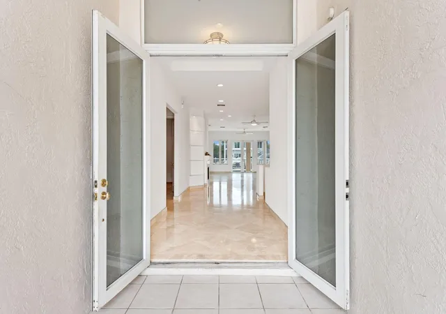 3rd image of 1630 Se 11Th St, Fort Lauderdale, FL 33316 | MLS# B26022097