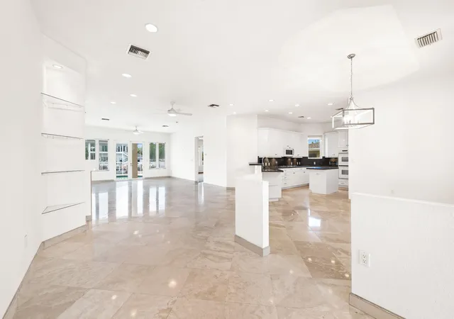 4th image of 1630 Se 11Th St, Fort Lauderdale, FL 33316 | MLS# B26022097
