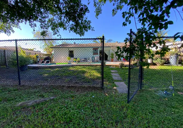 82nd image of 7922 Sw 5th St, Pompano Beach, FL 33068 | MLS# B26022107