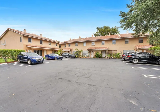 Homes for sale in Coral Springs, FL | 4295 Coral Springs Dr #3c, Coral Springs, FL 33065 | MLS# B26022124