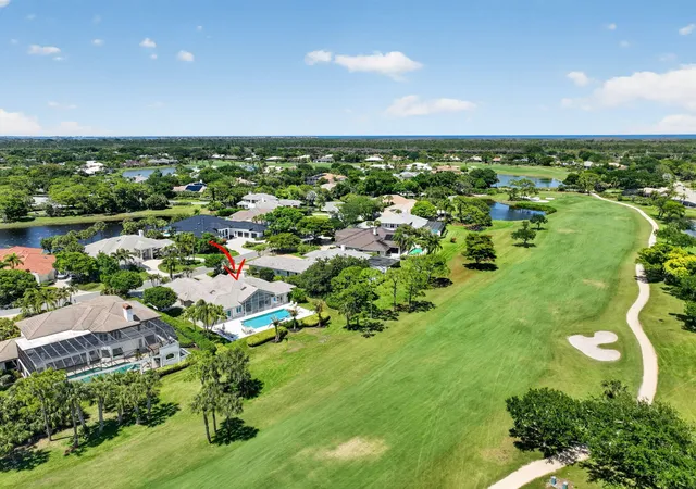 Homes for sale in Stuart, FL | 6711 Se Barrington Dr, Stuart, FL 34997 | MLS# B26022201