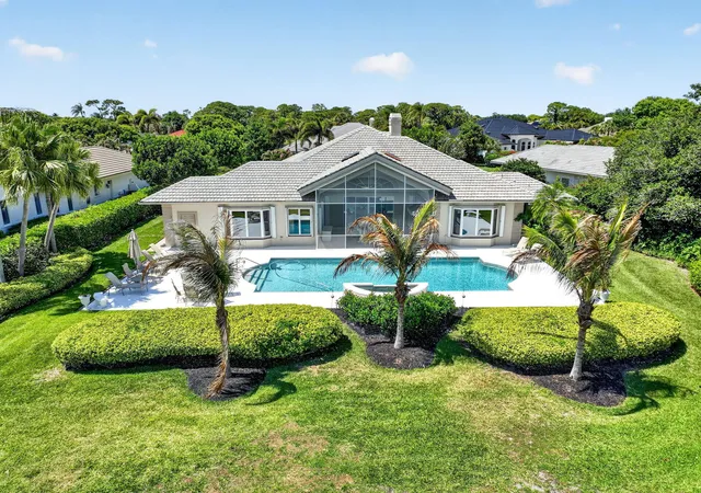 Homes for sale in Stuart, FL | 6711 Se Barrington Dr, Stuart, FL 34997 | MLS# B26022201
