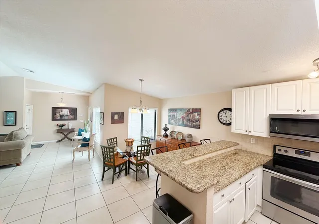 5th image of 1512 Nw 93Rd Ter, Coral Springs, FL 33071 | MLS# B26022199