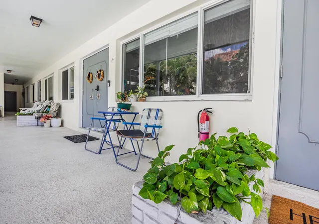 Homes for sale in Fort Lauderdale, FL | 1308 Bayview Dr #1c, Fort Lauderdale, FL 33304 | MLS# B26022236