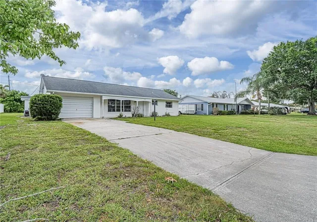 Homes for sale in Vero Beach, FL | 136 16th Ave, Vero Beach, FL 32962 | MLS# B26022248