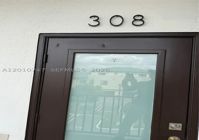 32nd image of 8167 Nw 41st St #E-308, Doral, FL 33166 | MLS# A12010747