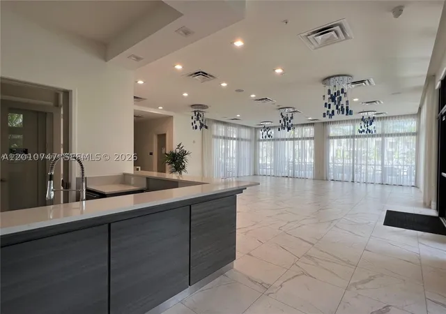 3rd image of 8167 Nw 41St St #E-308, Doral, FL 33166 | MLS# A12010747