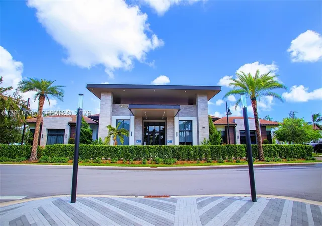 5th image of 8167 Nw 41St St #E-308, Doral, FL 33166 | MLS# A12010747