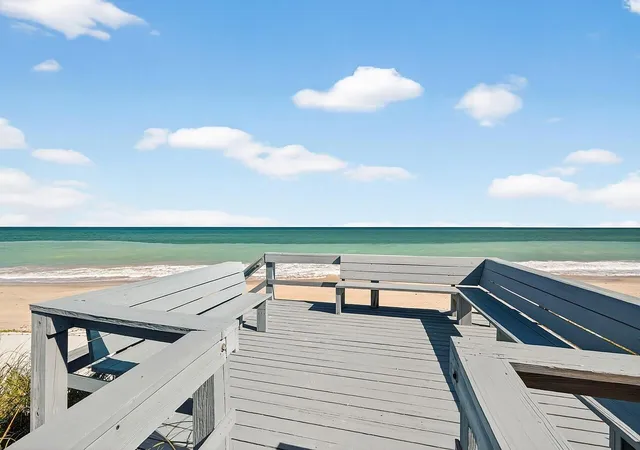 Homes for sale in Vero Beach, FL | 5790 Highway A1a, Vero Beach, FL 32963 | Houzeo