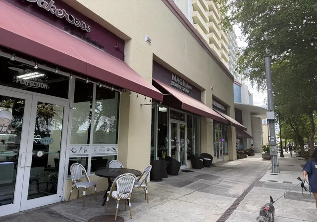 31st image of 3000 Coral Wy #1007, Miami, FL 33145 | MLS# B26022350