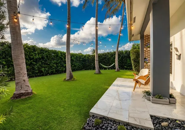3rd image of 1044 Nw 6Th Dr, Boca Raton, FL 33486 | MLS# B26022445