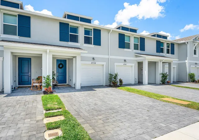 2nd image of 5739 Se Edgewater Cir, Stuart, FL 34997 | MLS# B26022496