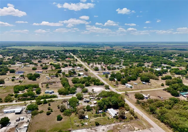 5th image of 242 Bald Cypress Ave, Clewiston, FL 33440 | MLS# A12011026