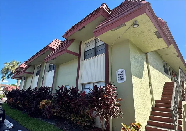 5th image of 3256 Nw 104Th Ave, Coral Springs, FL 33065