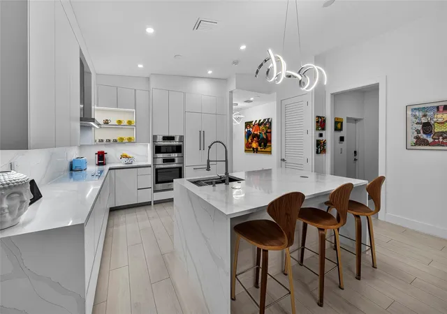 3rd image of 21 Ne 25Th St, Wilton Manors, FL 33305 | MLS# B26022657
