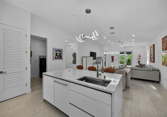 5th image of 21 Ne 25Th St, Wilton Manors, FL 33305 | MLS# B26022657