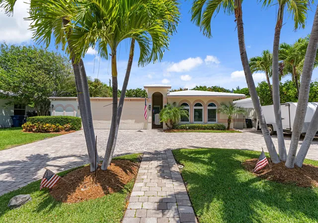 Homes for sale in Singer Island, FL | 1166 Beach Rd, Singer Island, FL 33404 | MLS# B26022695