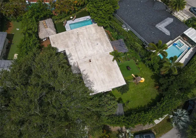 3rd image of 18560 Ne 20Th Ct, North Miami Beach, FL 33179 | MLS# B26022701
