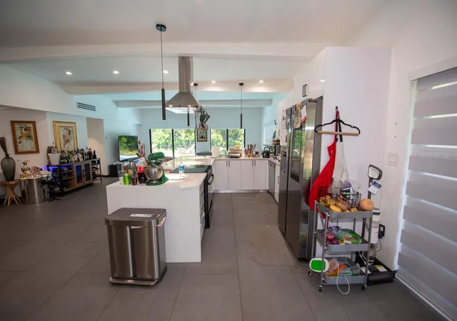 5th image of 18560 Ne 20Th Ct, North Miami Beach, FL 33179 | MLS# B26022701