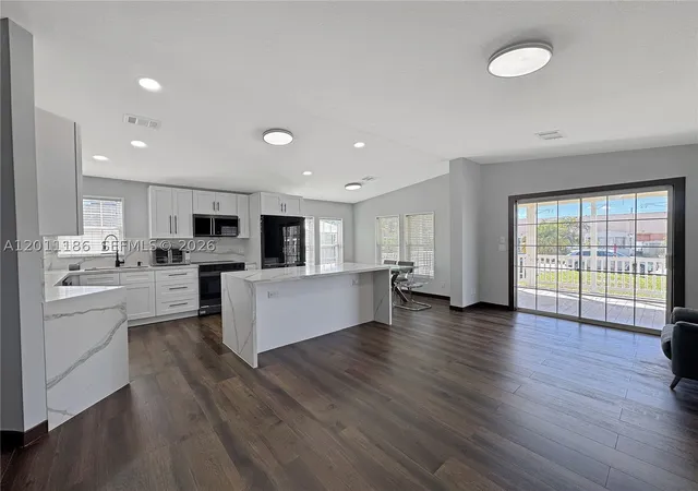 2nd image of 2863 Sw 58th Mnr, Dania Beach, FL 33312 | MLS# A12011186