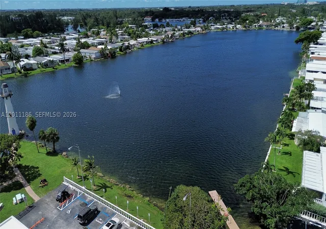 32nd image of 2863 Sw 58th Mnr, Dania Beach, FL 33312 | MLS# A12011186