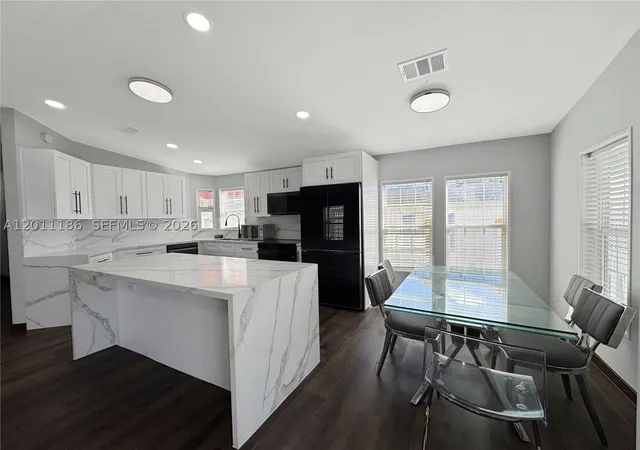 3rd image of 2863 Sw 58Th Mnr, Dania Beach, FL 33312 | MLS# A12011186