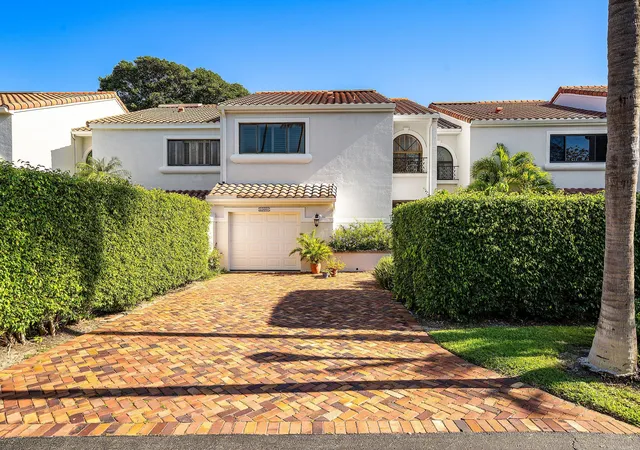 3rd image of 5560 N Ocean Blvd #A, Ocean Ridge, FL 33435 | MLS# B26022835