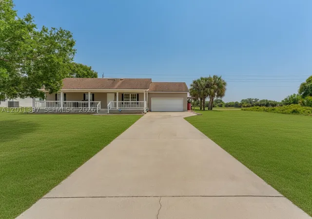 2nd image of 1500 Jay Ter, La Belle, FL 33935 | MLS# A12011397
