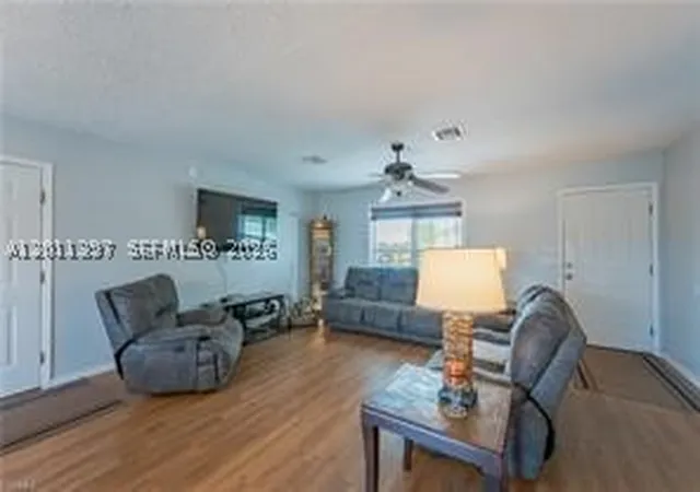5th image of 1500 Jay Ter, La Belle, FL 33935 | MLS# A12011397