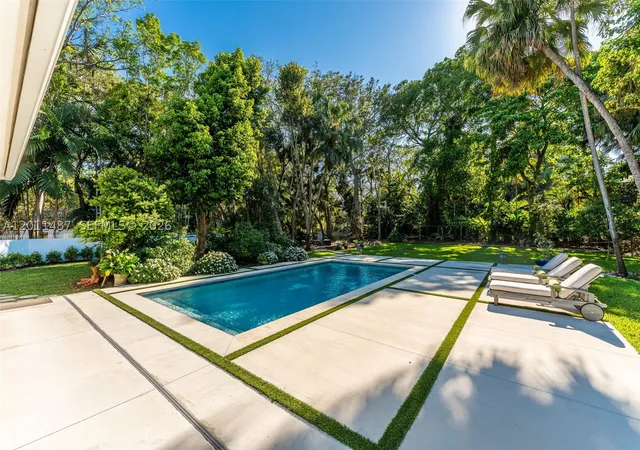 3rd image of 4901 Hammock Park Dr, Coral Gables, FL 33156 | MLS# A12011487