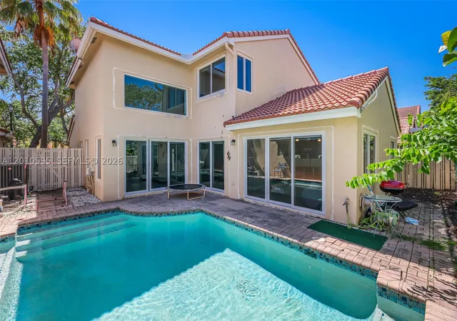 Photo 2 of Single family home for sale at 1065 Weeping Willow Way, Hollywood, FL 33019 | MLS# A12010595 | Listing updated on 2026-10-08