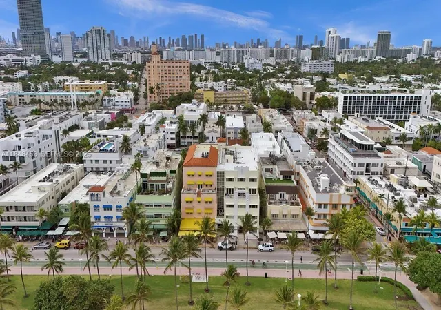 Homes for sale in Miami Beach, FL | 834 Ocean Dr #406, Miami Beach, FL 33139 | MLS# B26023011