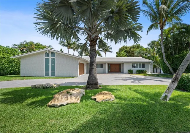 1st image of 2259 Ibis Isle Rd E, Palm Beach, FL 33480 | MLS# B26022996