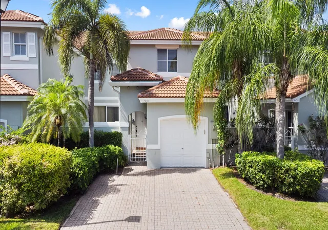 1st image of 931 Lemonwood Ct, Hollywood, FL 33019 | MLS# B26023073