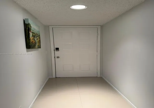 4th image of 1300 Sw 125Th Ave #404K, Pembroke Pines, FL 33027 | MLS# A12010298