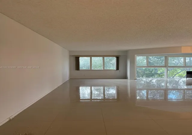 5th image of 1300 Sw 125Th Ave #404K, Pembroke Pines, FL 33027 | MLS# A12010298
